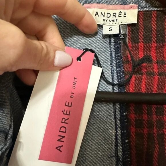 Andree by Unit Denim Buffalo Plaid Shacket I NWT Size Small - Picture 3 of 3
